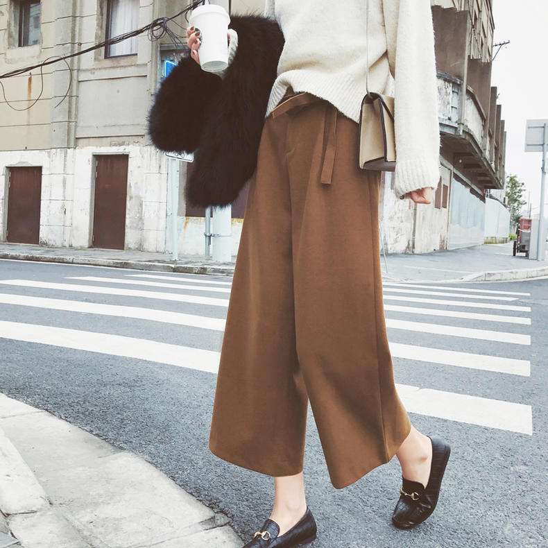 你还在穿牛仔裤？针织裤才是今冬最时髦款式好嘛